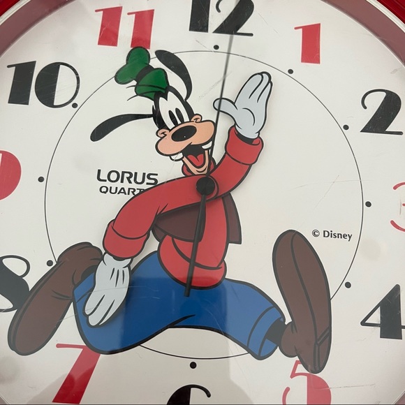 Vintage Walt Disney Goofy 10” Wall Clock Lorus Quartz Japan Red frame Tested - Picture 6 of 10